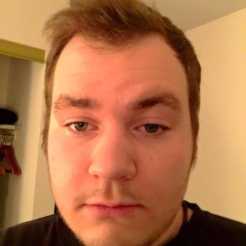 Meet your Posher, Eric